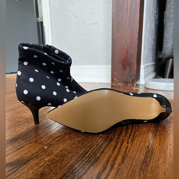 Never worn Betsey Johnson polka dot booties - Picture 3 of 4